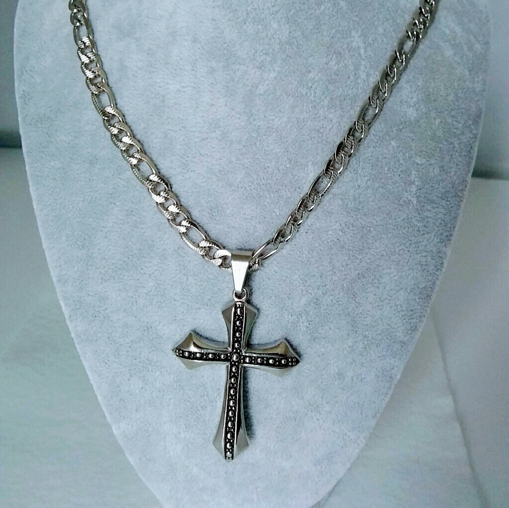 Cross necklace set